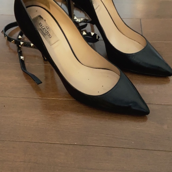 Valentino Rockstud ankle strap. Gently used. - Picture 4 of 15